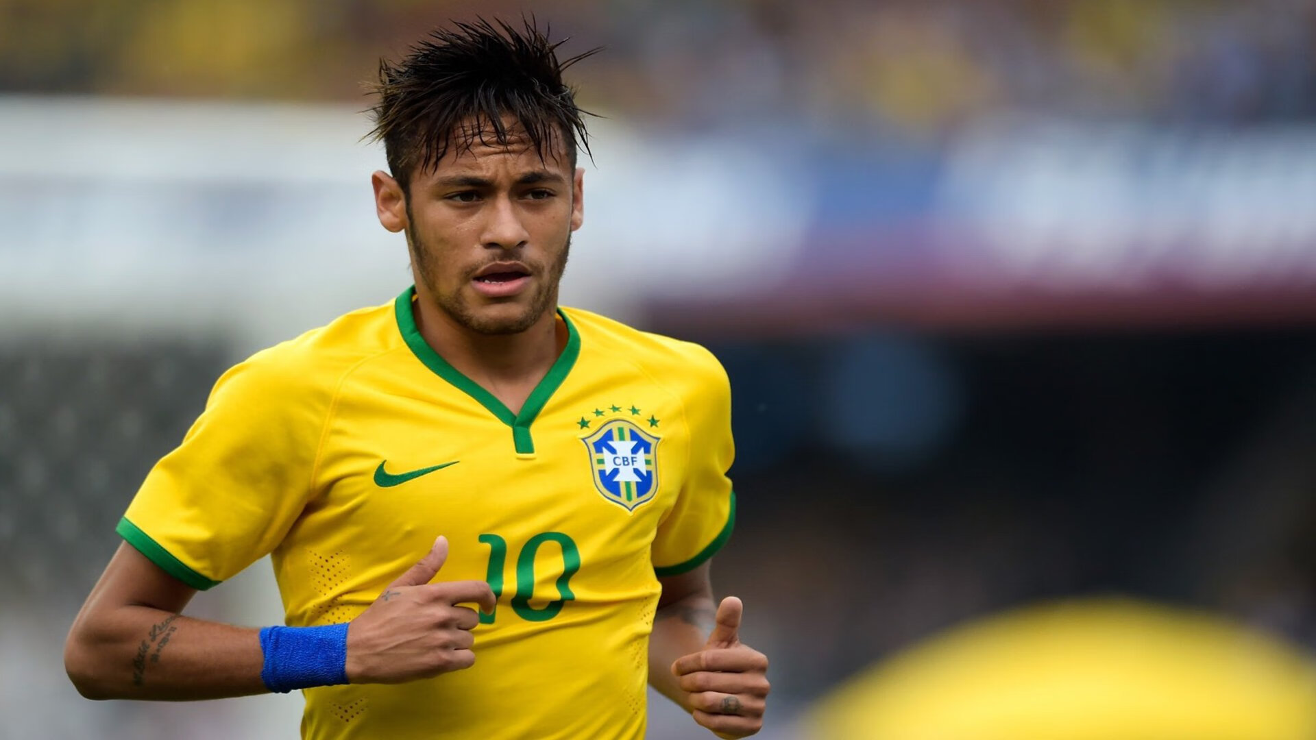 马里对阵佛罗伦萨，阿圭罗关键回合不手软，诠释何为大场面先生